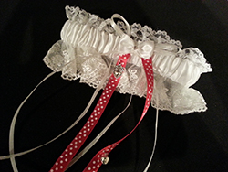 garter-red